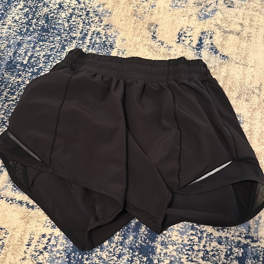 black hotty hot lulu shorts